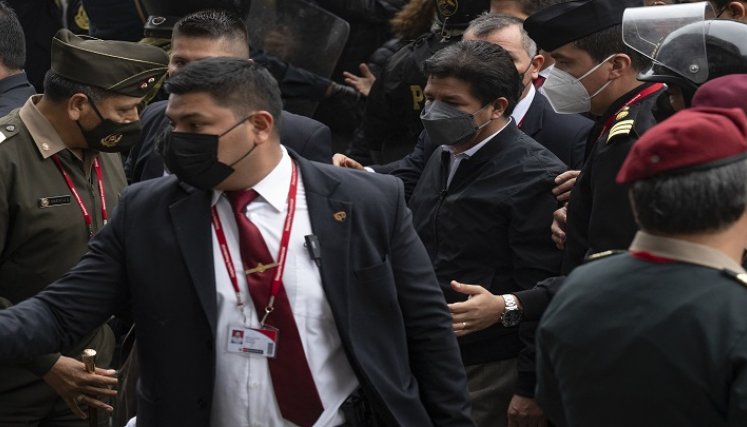 Presidente de Perú compareció ante la Fiscalía