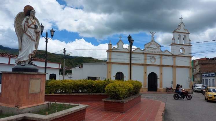 En el cementerio central de Ocaña se encuentra enterrado el tesoro del sacerdote Alejo María Buceta y en torno a ese episodio se han tejido narraciones fantásticas. 