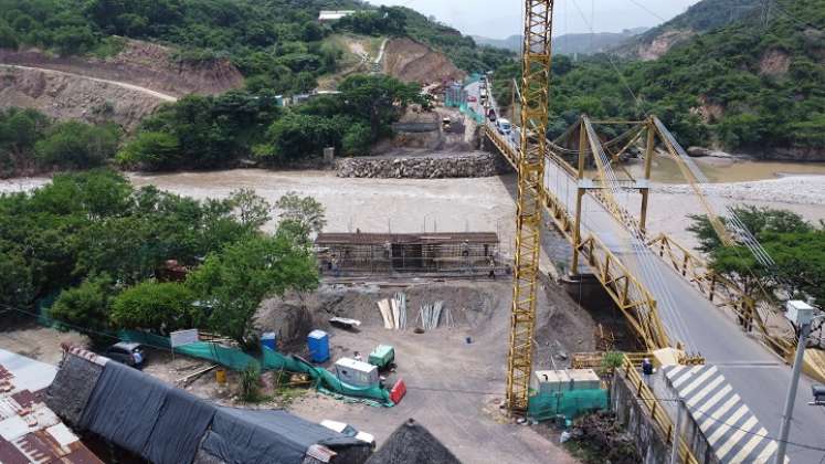 Transportadores temen colapso del puente Mariano Ospina