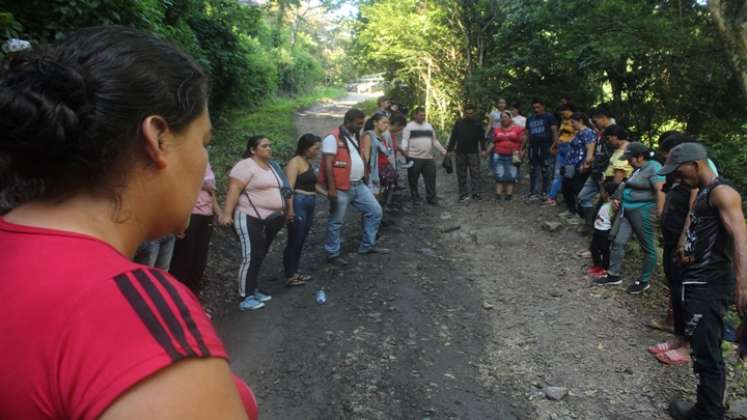 Por varios días, los familiares de las víctimas guardaron la esperanza de que fueran hallados con vida.