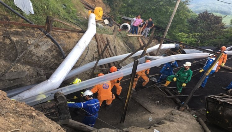 El rescate de los mineros atrapados, continúa.