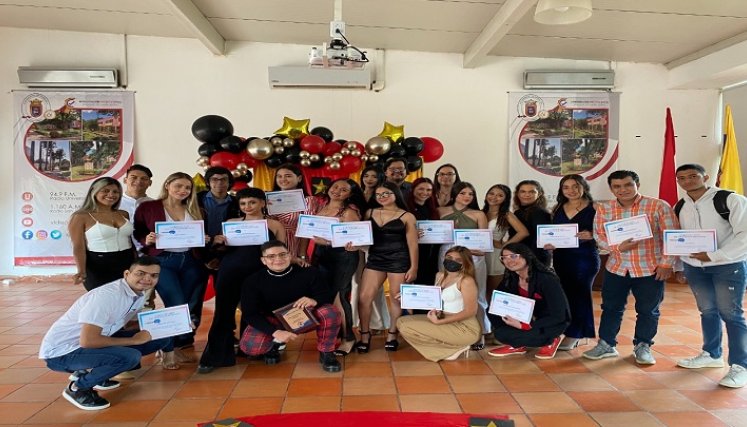 La edición fue escrita por los estudiantes de comunicación social de la sede principal y la sede Villa del Rosario.