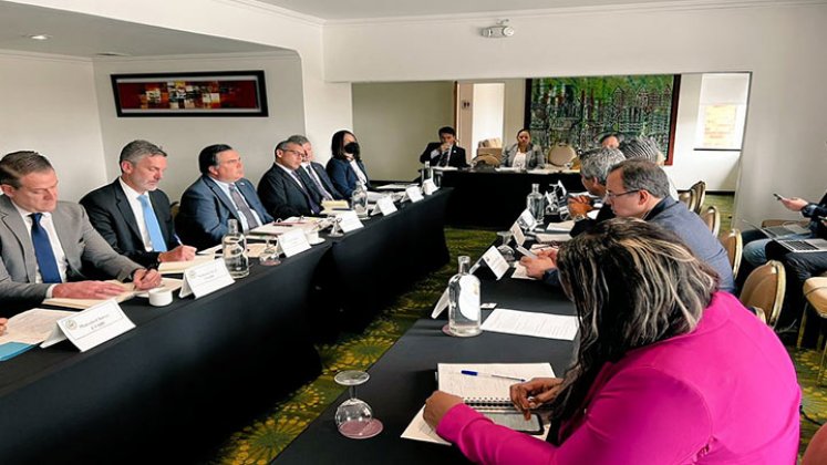 Delegados del Gobierno del presidente electo Gustavo Petro y funcionarios de la Embajada de EE.UU./Foto: Colprensa