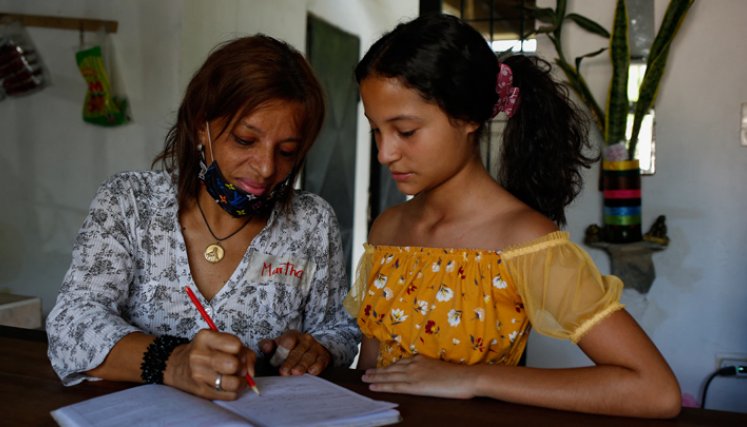 Escuelas paralelas en Venezuela 