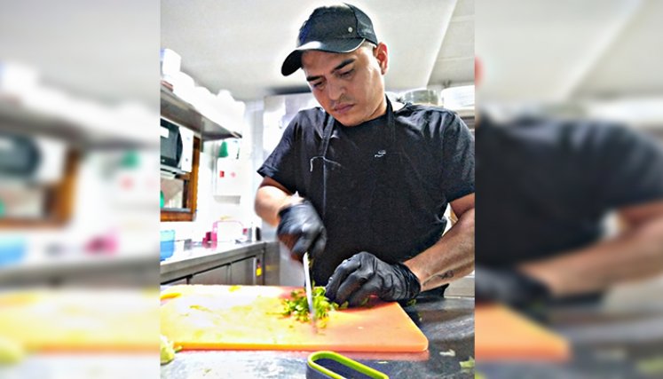 Hair Ardila, cocinero cucuteño que deleita a españoles con comida colombiana./Foto: cortesía