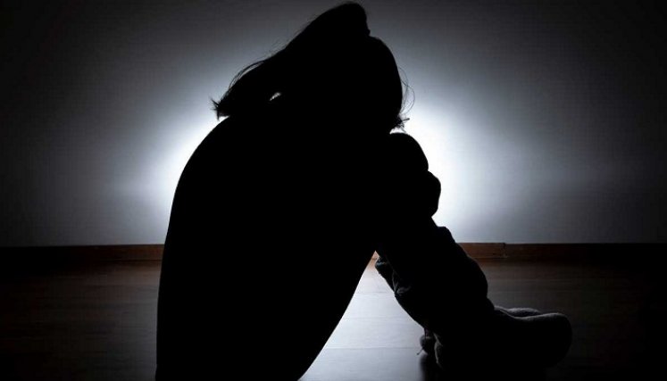 Presunto acto sexual contra una menor de edad.