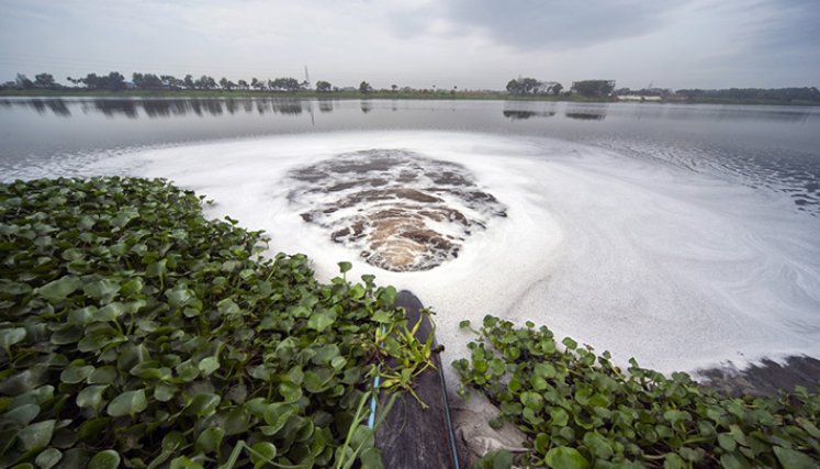Según los ecologistas, el precio que el río Buriganga paga por este crecimiento económico es exorbitante./Foto: internet