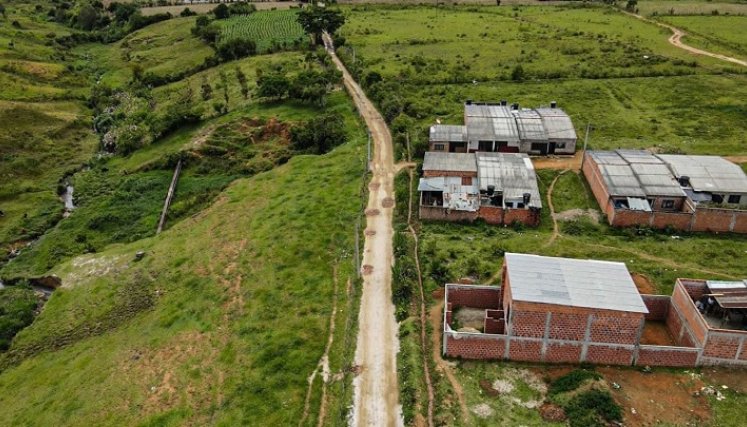 El Instituto Nacional de Vías anuncia los recursos para el mejoramiento de la perimetral en el municipio de Ábrego. / Foto: Cortesía / La Opinión 
