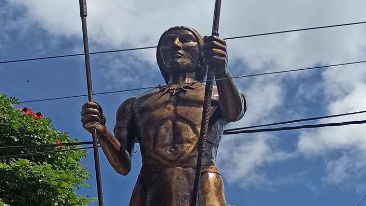 Vivas se mantienen las tradiciones orales en el municipio de Hacarí con la historia del encanto barí. Quien pise la cabeza del cacique se enamora de la región y se queda para siempre.