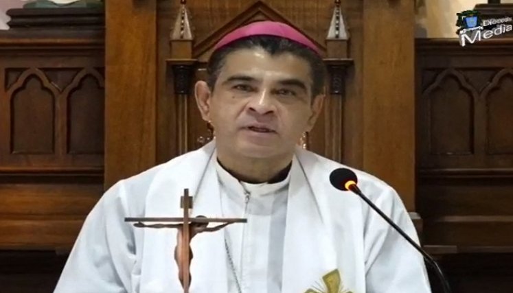 Gobierno nicaragüense detiene a un obispo