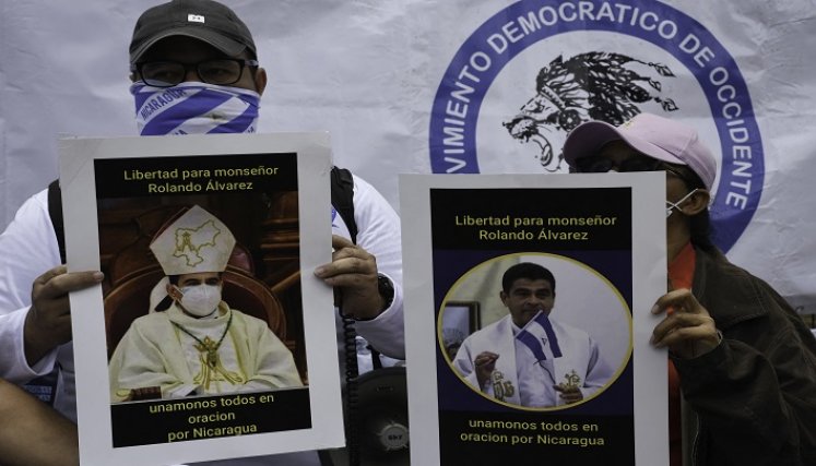 Gobierno nicaragüense detiene a un obispo