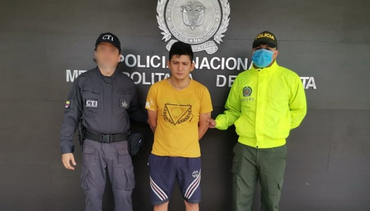 A Jhosman Cárdenas Pérez le imputaron los delitos de homicidio agravado, tortura agravada y violencia intrafamiliar agravada.
