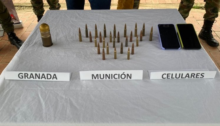 munición.