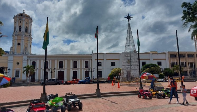 Increíble, en Ocaña aún se adeuda el alumbrado navideño del año 2011. El municipio obligado a pagar e iniciar una acción de repetición en contra del alcalde que cometió el error administrativo.