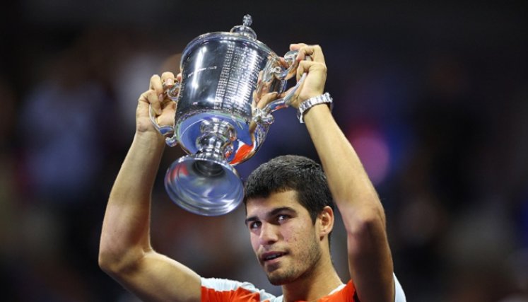El tenista español  de 19 años Carlos Alcaraz es la nueva joya del tenis mundial.