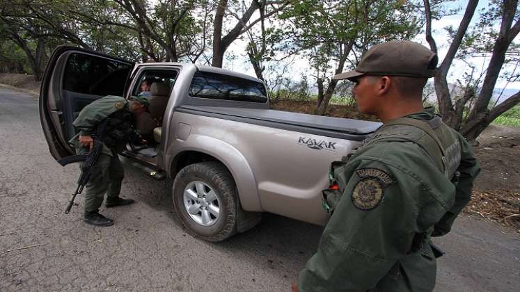 Economías ilegales alimentan la corrupción en la frontera