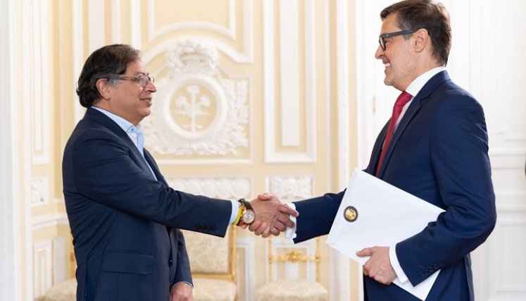 El presidente Gustavo Petro se reunió con el embajador de Venezuela en Colombia, Félix Plasencia./Foto cortesía