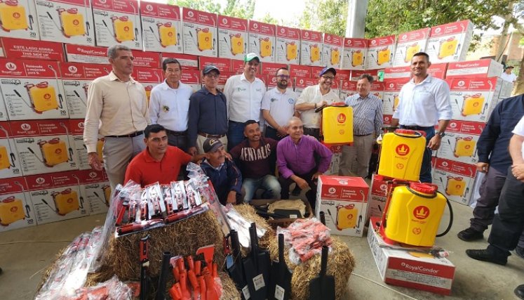 El gobernador del Norte de Santander, Silvano Serrano, inspeccionó obras de interés social y anunció recursos para el progreso y bienestar de las distintas comunidades.
