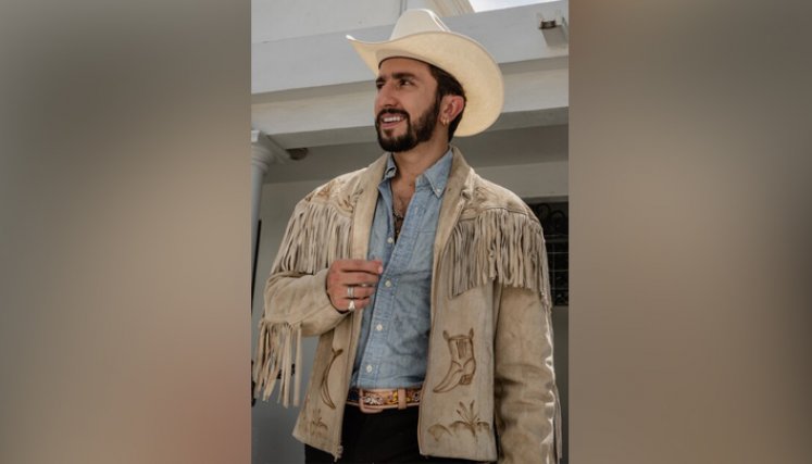 Cantante Navales 