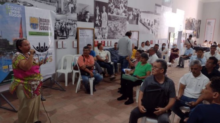 La alcaldía y Planeación capacitaron a líderes en el control social./Foto cortesía