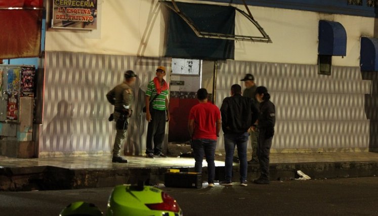 atentado con granada.