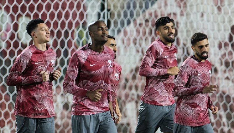 La selección local de Catar espera redimirse ante su afición en el duelo frente a Senegal.