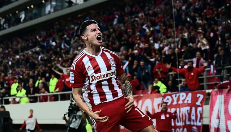 El colombiano James Rodríguez, pasa por un buen momento en la Superliga de Grecia con su equipo el OLympiacos. 