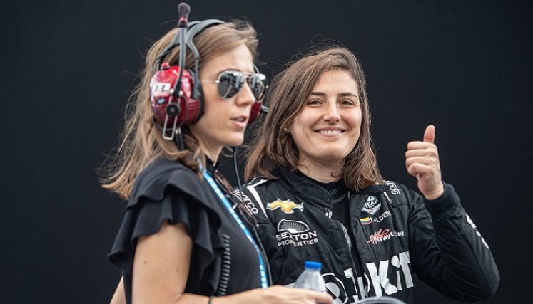 La piloto colombiana Tatiana Calderón esta lista para volver a correr. 