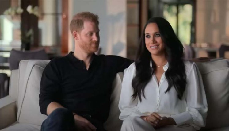 Aborto de Meghan en el documental, ¿el príncipe Harry culpa a la prensa?