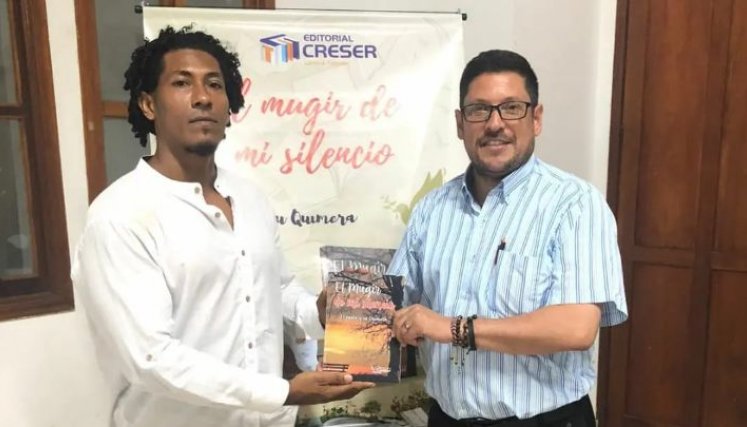 Melfides Gulloso pasó de ser una víctima de la guerra a crear su libro de poesías entre rimas y prosas./Foto: cortesía
