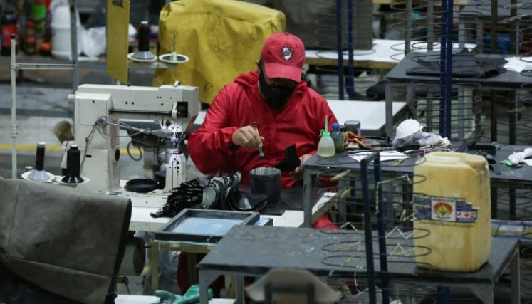 Las empresas tendrán que ingeniárselas en 2023 para aumentar el empleo/Foto Colprensa
