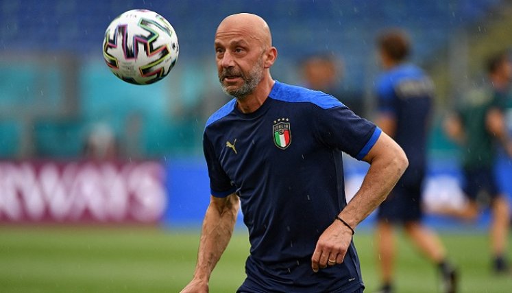 Gianluca Vialli, gran figura de la Sampdoria, enluta al fútbol italiano.
