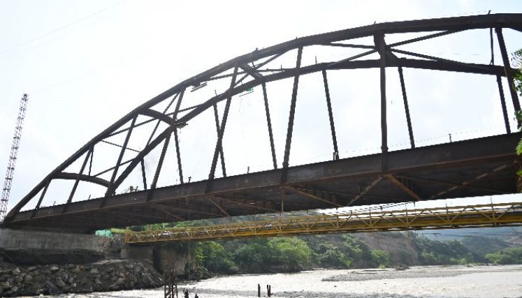 Nuevo puente sobre El Zulia