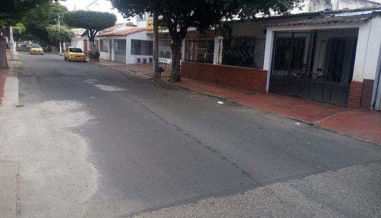 El hecho se presentó hacia las 12:50 del mediodía, cuando el abogado llegó en su vehículo junto con su esposa hasta su vivienda.