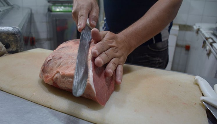 El kilo de carne de res para asar se consigue en $27.000./ Foto La Opinión