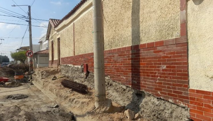Esta es la casa en la que se denuncia que la alcaldía produjo daños en sus bases/Foto Orlando Carvajal/La Opinión