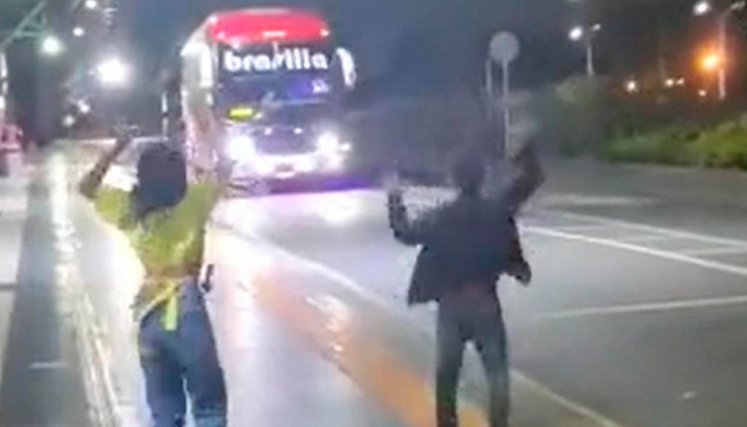 Así fue esperado por sus hijos un conductor para recibir el Año Nuevo