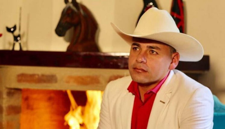 Cácota llora a su cantante y exalcalde Ledin Gauta Flórez