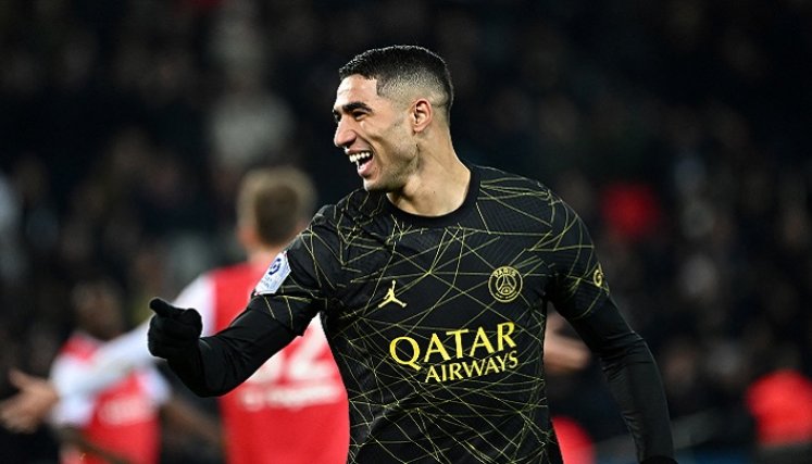 Achraf Hakimi, jugador marroquí que juega para el París Saint Germain.