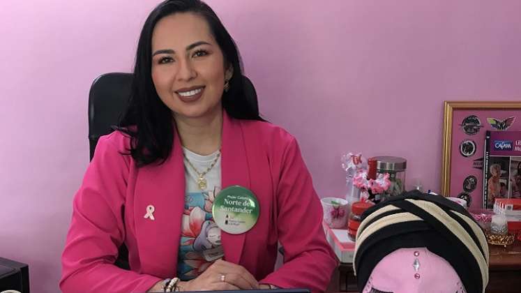 Mujer Cafam Norte, una sobreviviente del cáncer de mama