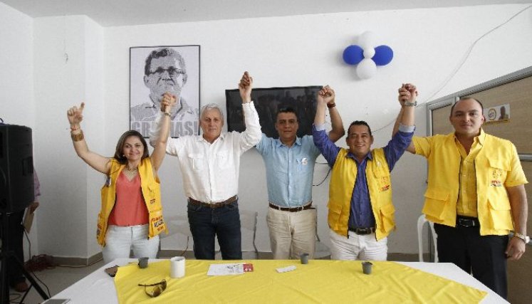 César Rojas fue respaldado por Ramiro Suárez Corzo en las elecciones de 2015./Foto archivo