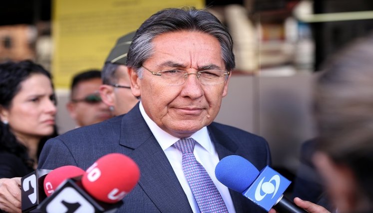 Pelea entre el Canciller y el exfiscal Martínez 