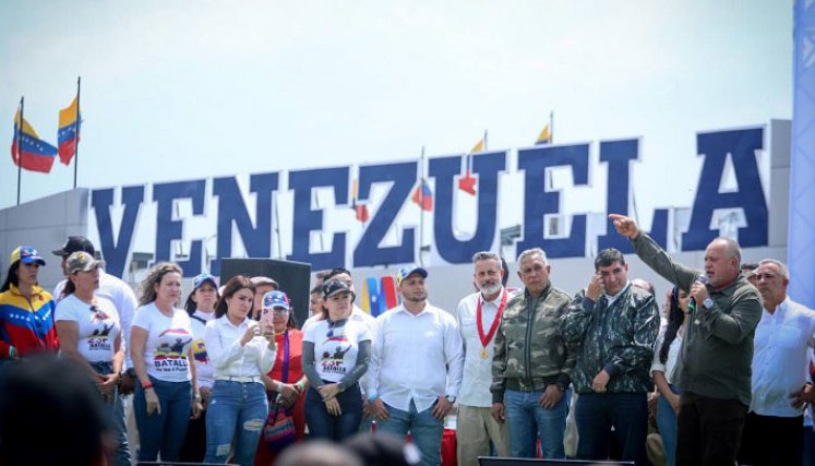 Recuerdan el fallido ingreso de la ayuda humanitaria 