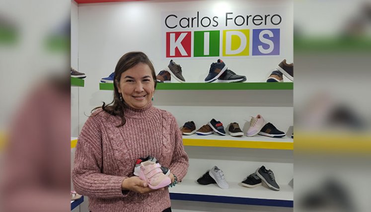 Leida Mantilla, gerente de Carlos Forero Kids, siente orgullo del producto logrado, pues dice que su zapato lleva bienestar./ Foto La Opinión-Cúcuta