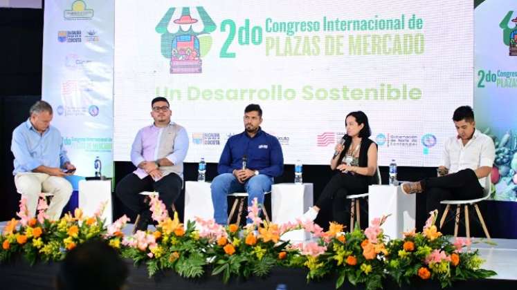 Panel del impacto comercial y económico por la apertura de la frontera/Foto cortesía