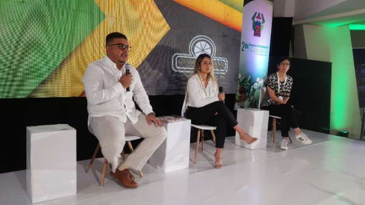 El panel sobre aprovechamiento de residuos en las plazas de mercado estuvo conducido por Wolgfan Ochoa, gerente de Cenabastos/Foto Orlando Carvajal/La Opinión