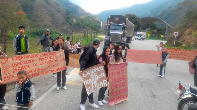 Bloqueo en la vía Ocaña-Cúcuta 