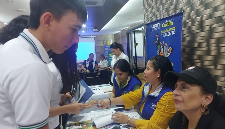 El Instituto Colombiano de Crédito Educativo y Estudios Técnicos en el Exterior, ICETEX, llega a Ocaña con la Feria de Servicios.