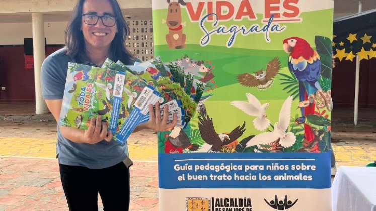 La promoción de la guía ‘Toda Vida es Sagrada’, como acción de innovación educativa, continuará durante todo el año en más planteles educativos./ Foto: Cortesía / La Opinión 