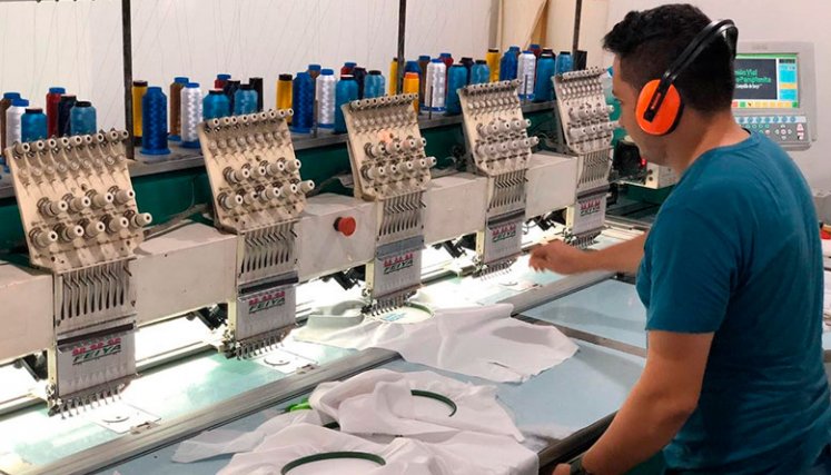 Manufacturas perdieron mil empleados en febrero, según el reporte del DANE y hay 58.000. Tenía 60.000 trabajadores hace 5 meses./ Foto Archivo